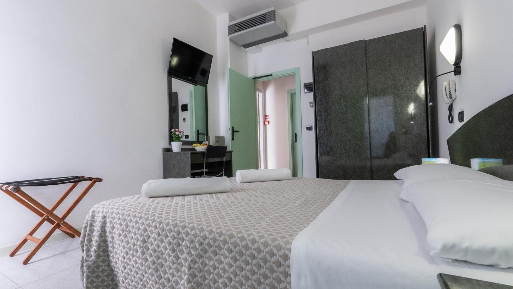 Hotel Nobel 리미니 외부 사진