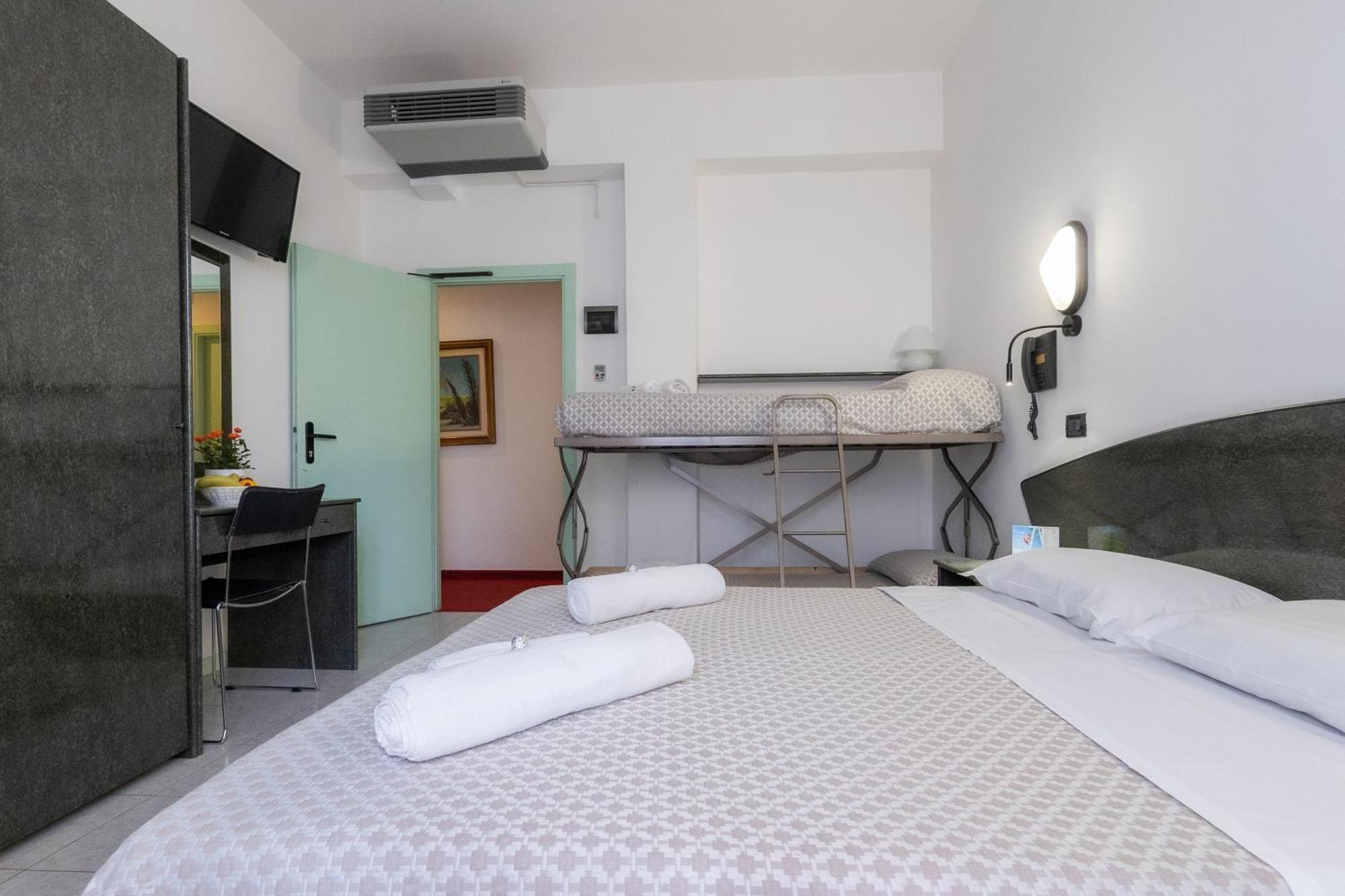 Hotel Nobel 리미니 외부 사진