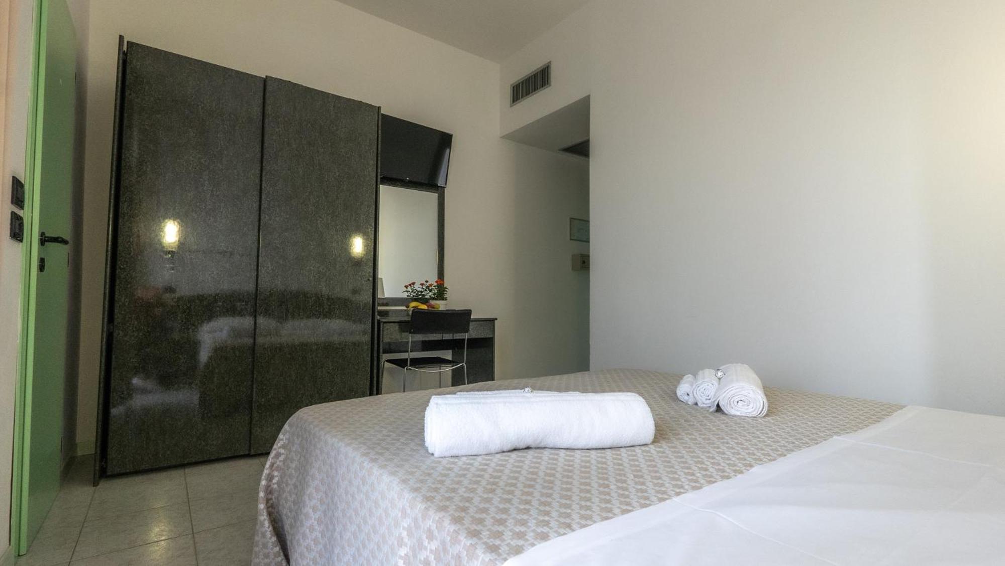 Hotel Nobel 리미니 외부 사진